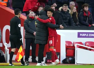 Liverpool boss Jurgen Klopp talks up Kaide Gordon’s finishing