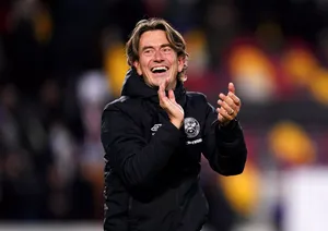 Brentford manager Thomas Frank signs a new contract