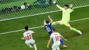 Christian Pulisic fires United States into World Cup last 16