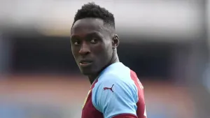 Crewe end winless run as Dan Agyei heads winner against Colchester