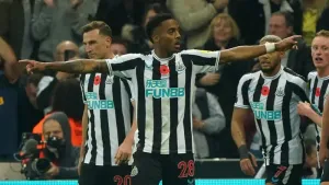 Joe Willock nets winner over Chelsea as Newcastle remain third in Premier League