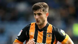 Reading deny Hull after late Ryan Longman own goal