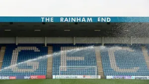 Dave Tutonda closing in on Gillingham return