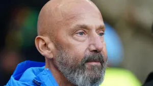 Gianluca Vialli steps down from Italy role as he battles pancreatic cancer