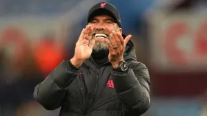 Jurgen Klopp: Liverpool have to be pain in the backside for top-four rivals