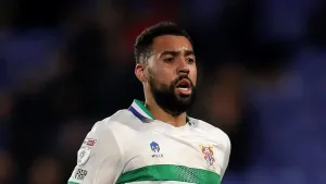 Kane Hemmings nets late on as 10-man Tranmere win at Barrow