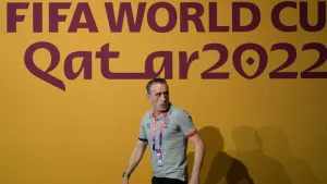 Paulo Bento proud to sing both national anthems as he faces home nation Portugal