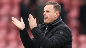 Richie Wellens thrilled as Leyton Orient beat Bradford to extend lead at top