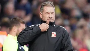 Scott Lindsey proud of Swindon after beating off illness to see off Barrow