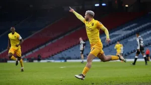 Scott Robinson on target as Kilmarnock overcome Aberdeen