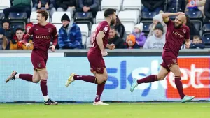 Teemu Pukki nets in Norwich win over sluggish Swansea