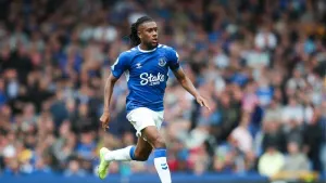 Alex Iwobi injury blow for Everton as midfielder faces three weeks out of action