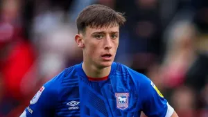 Cameron Humphreys rescues point for Ipswich at 10-man Lincoln