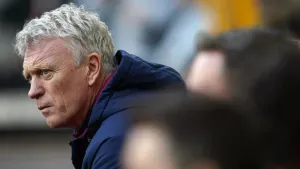 David Moyes urges West Ham fans to ‘give back’ as success gives way to struggle