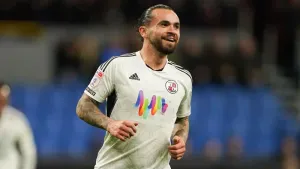 Dom Telford denied winning return to Newport as Crawley let lead slip late on