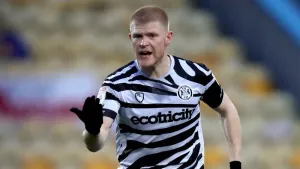 Elliot Whitehouse earns point for strugglers Scunthorpe at home to Bromley