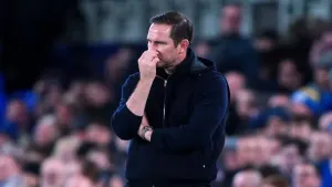 Frank Lampard planning for Man Utd clash despite Everton job hanging by a thread