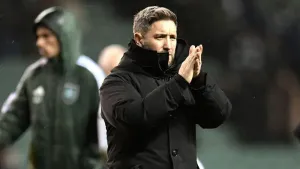 Furious Hibs boss Lee Johnson determined to clear out ‘dead wood’