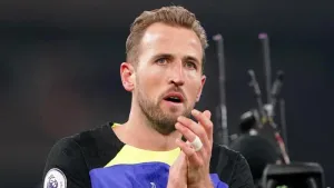 Gary Lineker hails Harry Kane after landmark Tottenham goal