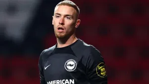 Goalkeeper Jason Steele extends Brighton stay