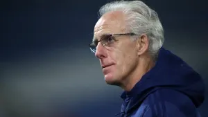 Mick McCarthy made to wait for first match as Blackpool boss due to frozen pitch