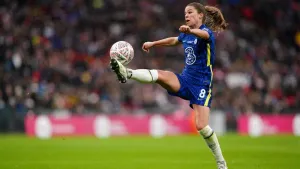 Midfielder Melanie Leupolz signs new Chelsea deal on return from maternity leave