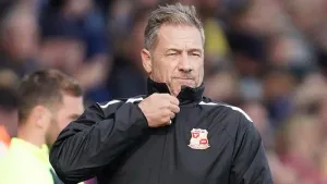 New boss Scott Lindsey denied Crawley debut after Doncaster postponement