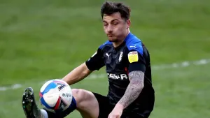 Otis Khan fires Grimsby to victory over Stockport