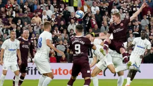 Robbie Neilson sees Kye Rowles as the main man after new Hearts deal