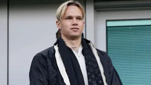 Shakhtar owner to donate £20m of Mykhailo Mudryk fee to help Ukraine war victims