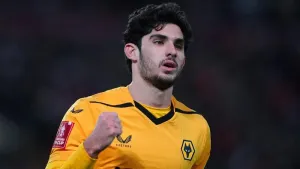 Wolves forward Goncalo Guedes returns to first club Benfica on loan