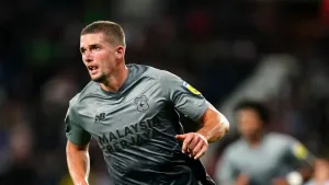 Barnsley beat Cambridge despite losing Max Watters to red card