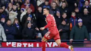 Bojan Miovski at the double as Aberdeen get back on track against Motherwell