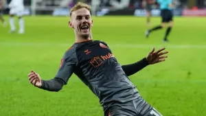 Bristol City continue fine run with hard-fought victory at Preston