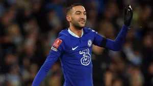 Hakim Ziyech’s loan to PSG from Chelsea falls through due to paperwork error