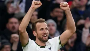 Harry Kane moves past Jimmy Greaves’ mark to become Spurs’ record goalscorer