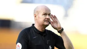 Keith Hackett calls for VAR official Lee Mason to be sacked following error