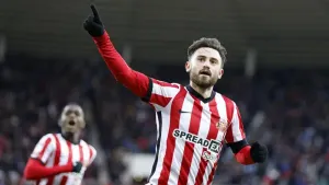 Late Patrick Roberts strike hands Sunderland victory over struggling Reading