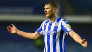 Michael Smith brace helps Sheffield Wednesday hit back to beat MK Dons