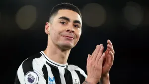 Miguel Almiron signs new Newcastle deal