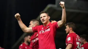 Paul Mullin scores again as Wrexham ease to Dorking victory