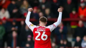 Shaun Rooney leaves it late as Fleetwood beat Cambridge