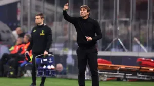 Spurs boss Antonio Conte to remain in Italy following post-operation check