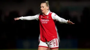 Stina Blackstenius scores extra-time winner as Arsenal reach League Cup final