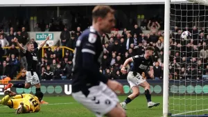 Tom Bradshaw hat-trick earns Millwall victory over Sheffield United
