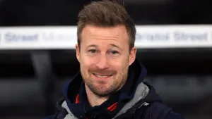 Wade Elliott: Cheltenham beaten by ‘possibly best player’ in League One at Derby