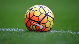 Yeovil hit back to draw with 10-man Altrincham