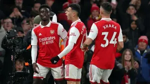 Arsenal march on at Premier League summit by thrashing Everton