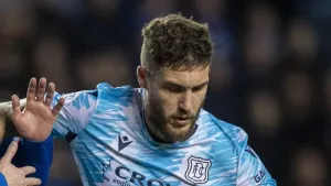 Dundee beat Ayr to move to within four points of Championship summit