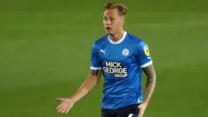 Frankie Kent leaves it late to fire Peterborough to victory against Shrewsbury